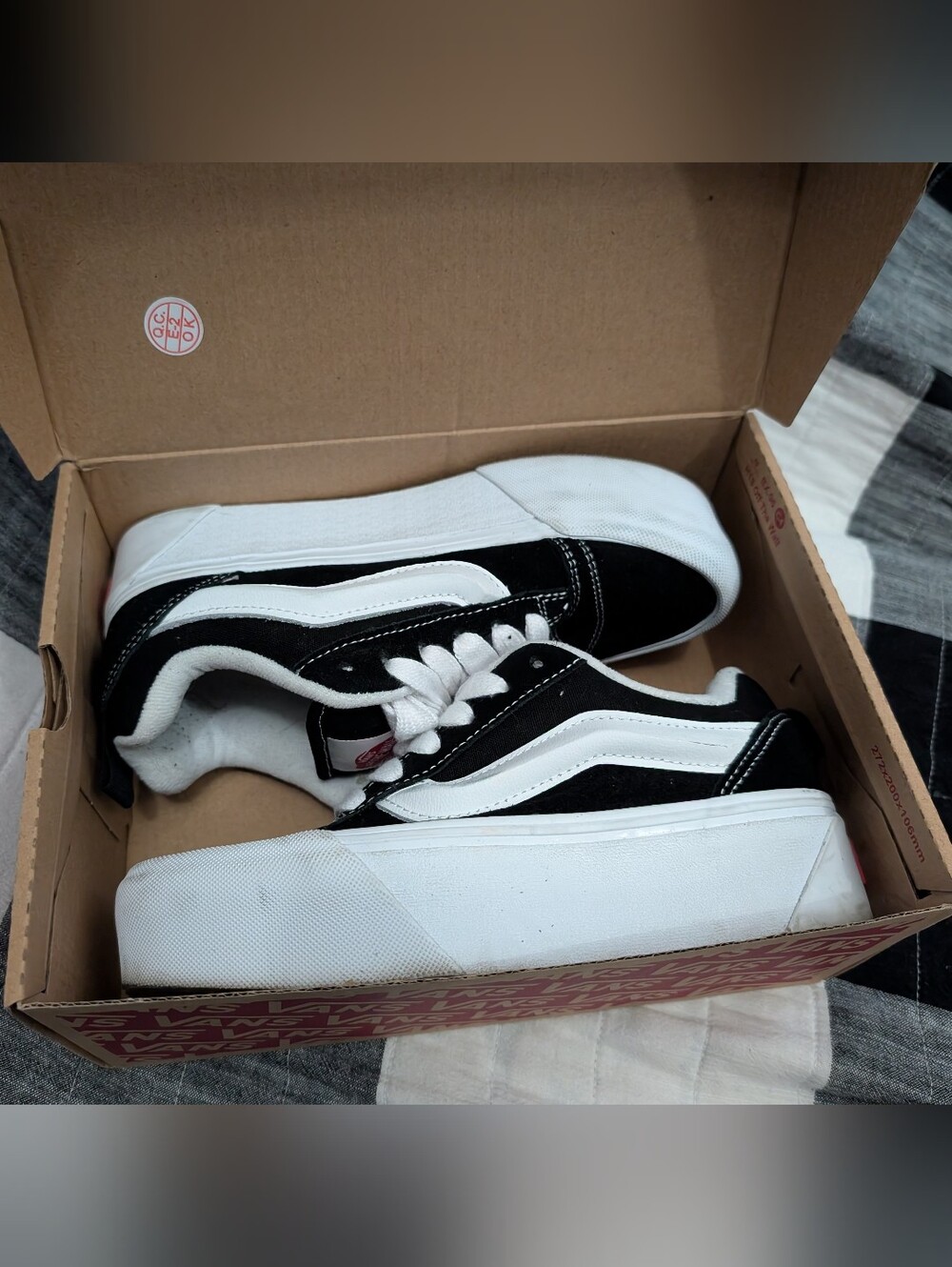 Vans Unisex M SZ 5 W SZ 6.5 Old Skool Stac Black and White LowTop Skate Sneakers